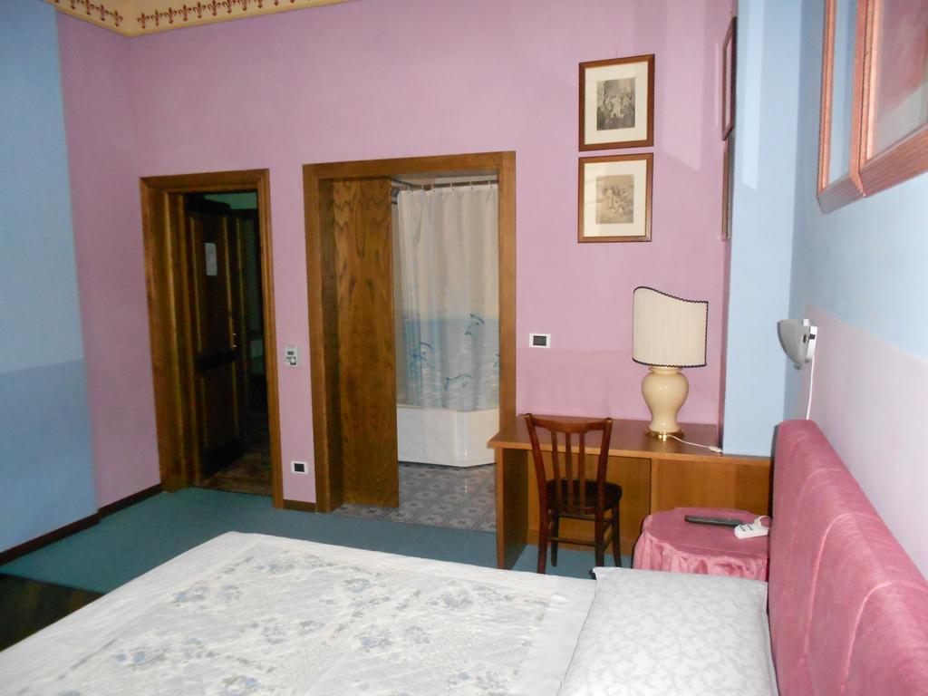 Tarussio Otel Arezzo Dış mekan fotoğraf